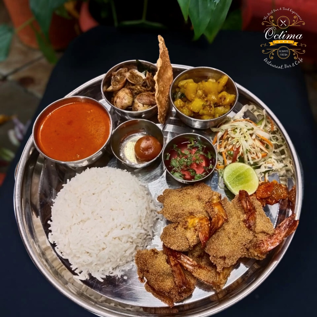 Refreshing beverages at Octima Bar, Goa