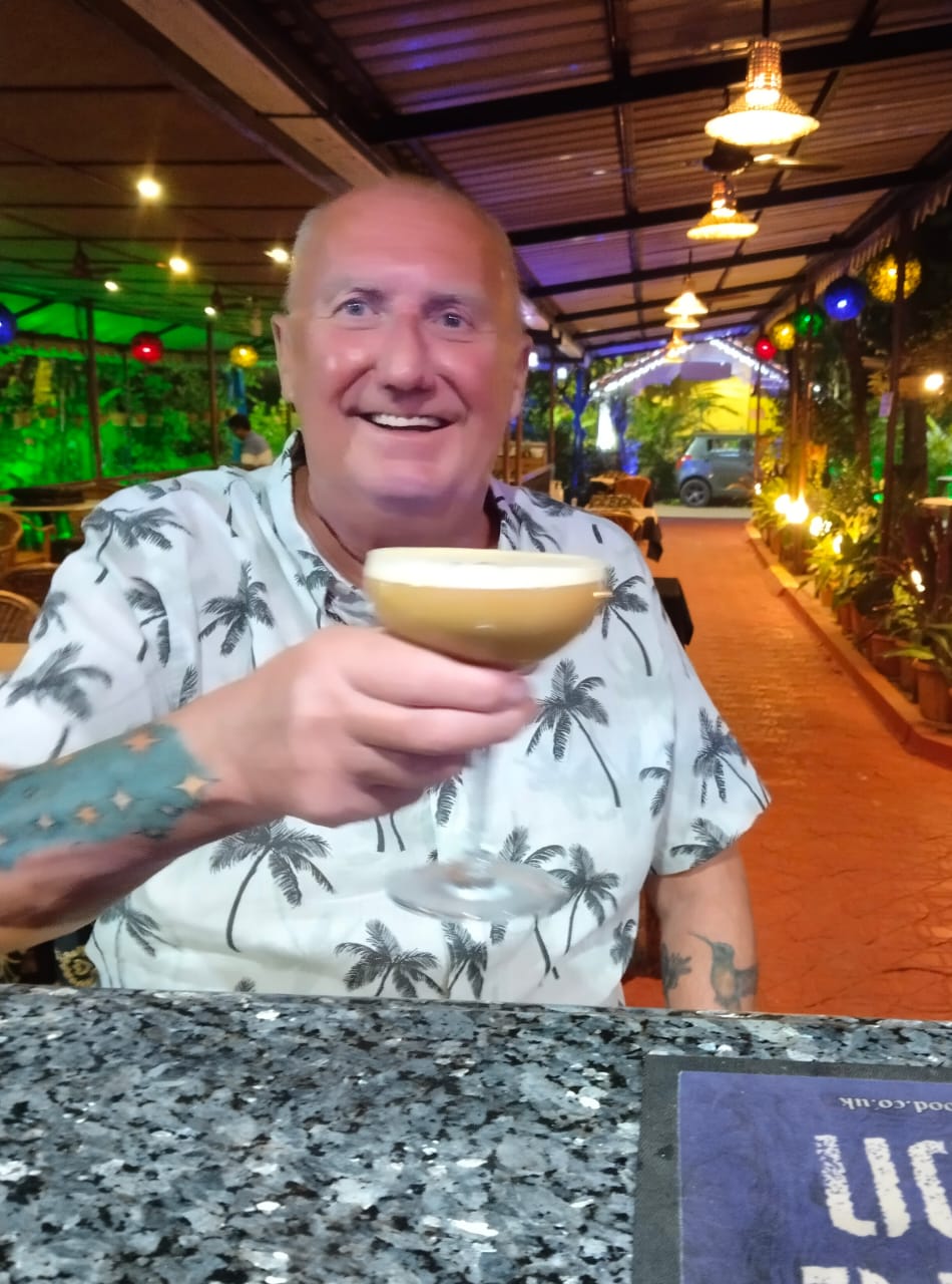 Cozy bar area with bookshelf at Octima Restaurant, Cavelossim